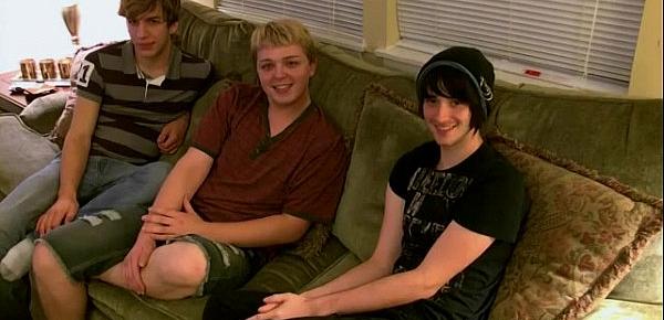  Gay jocks Aron, Kyle and James are stringing up out on the couch and